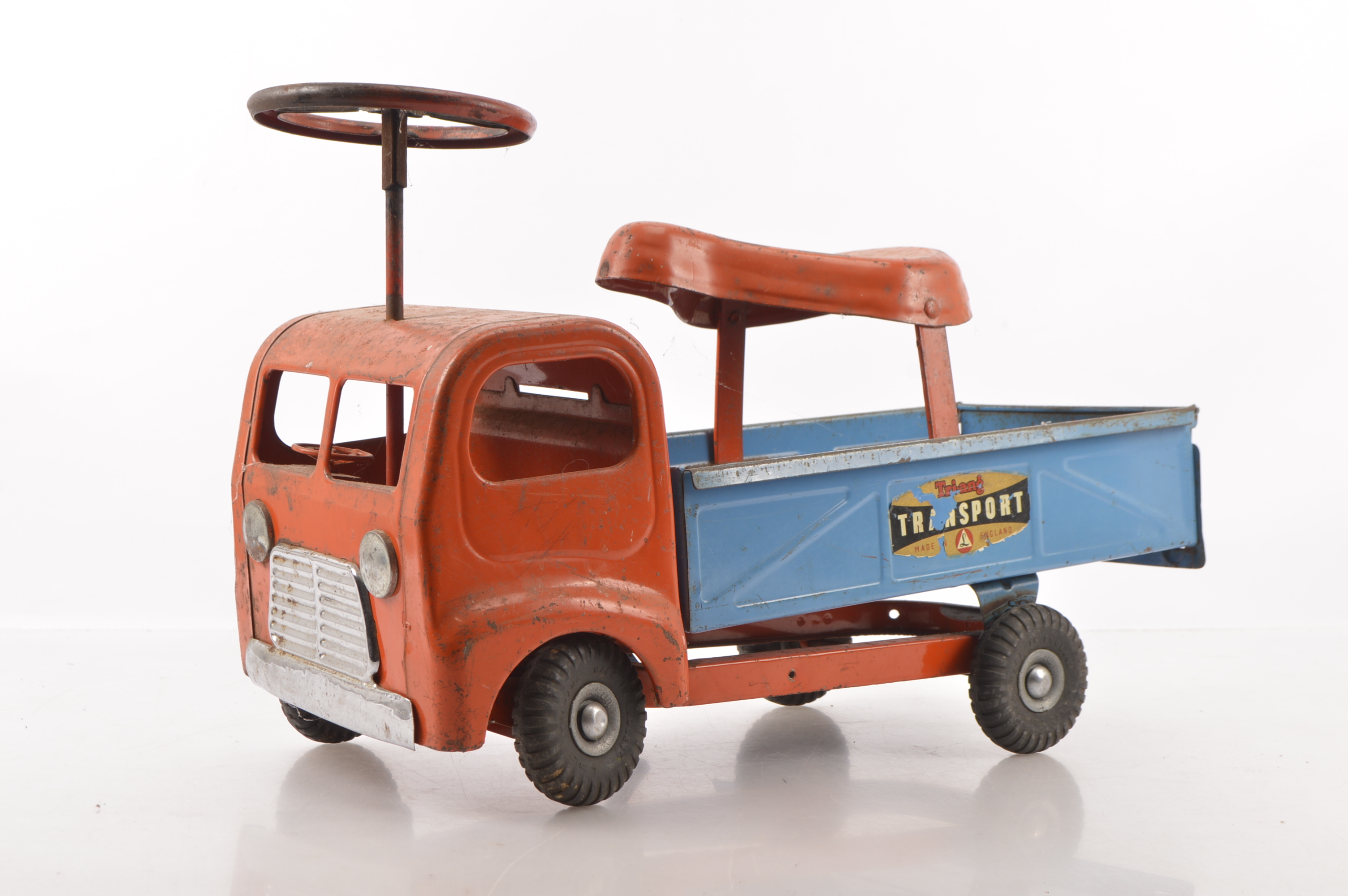 Popular Diecast Toys, Figures & Larger Gauge Trains Auction